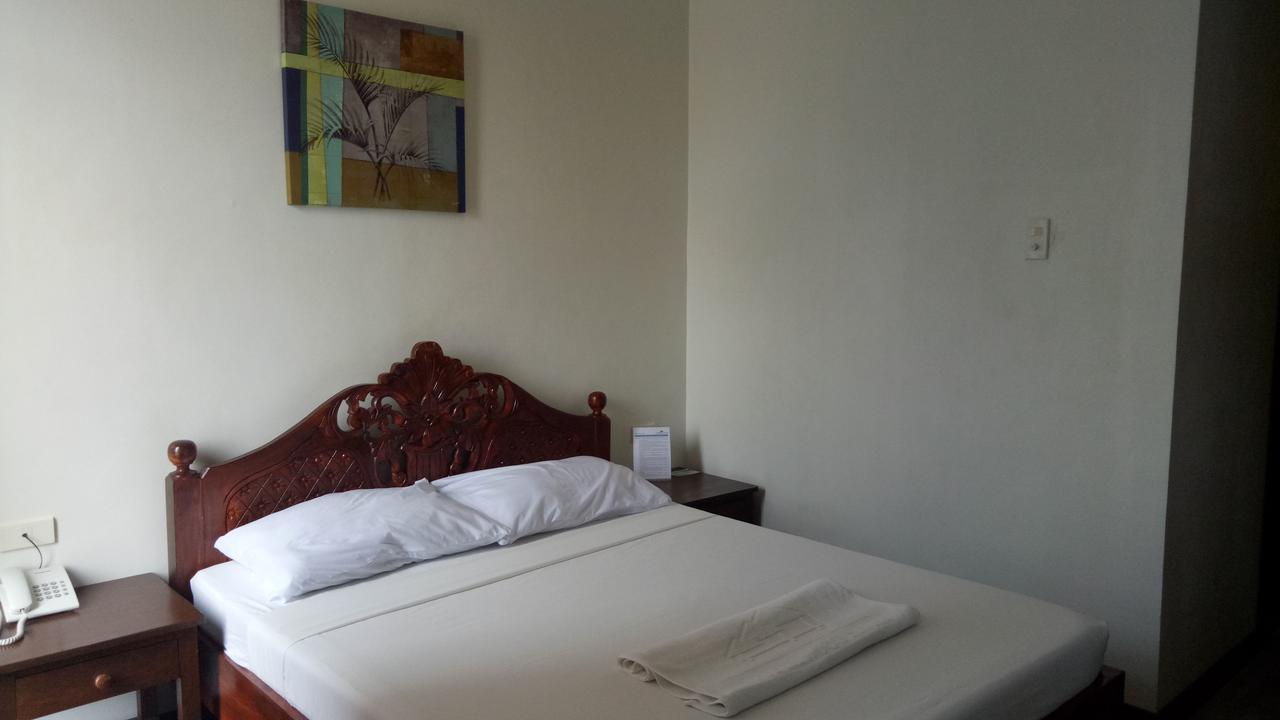 Northwood Hotel Alaminos Exterior foto